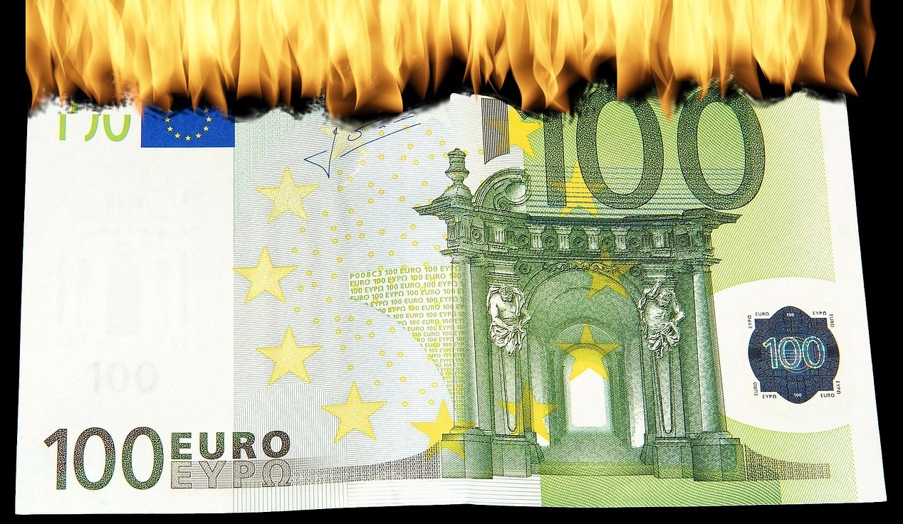 Wettbewerbsrechtsverletzung: 15.000 Euro Streitwert für Fehler in Webshop-AGB Wettbewerbsrechtsverletzung: 15.000 Euro Streitwert für Fehler in Webshop-AGB