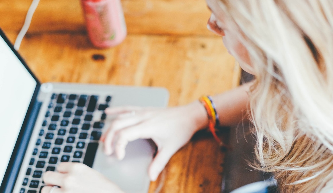 Mit LinkedIn zu mehr Aufträgen: So nutzen Freelancer:innen und Selbständige das Business-Netzwerk Mit LinkedIn zu mehr Aufträgen: So nutzen Freelancer:innen und Selbständige das Business-Netzwerk