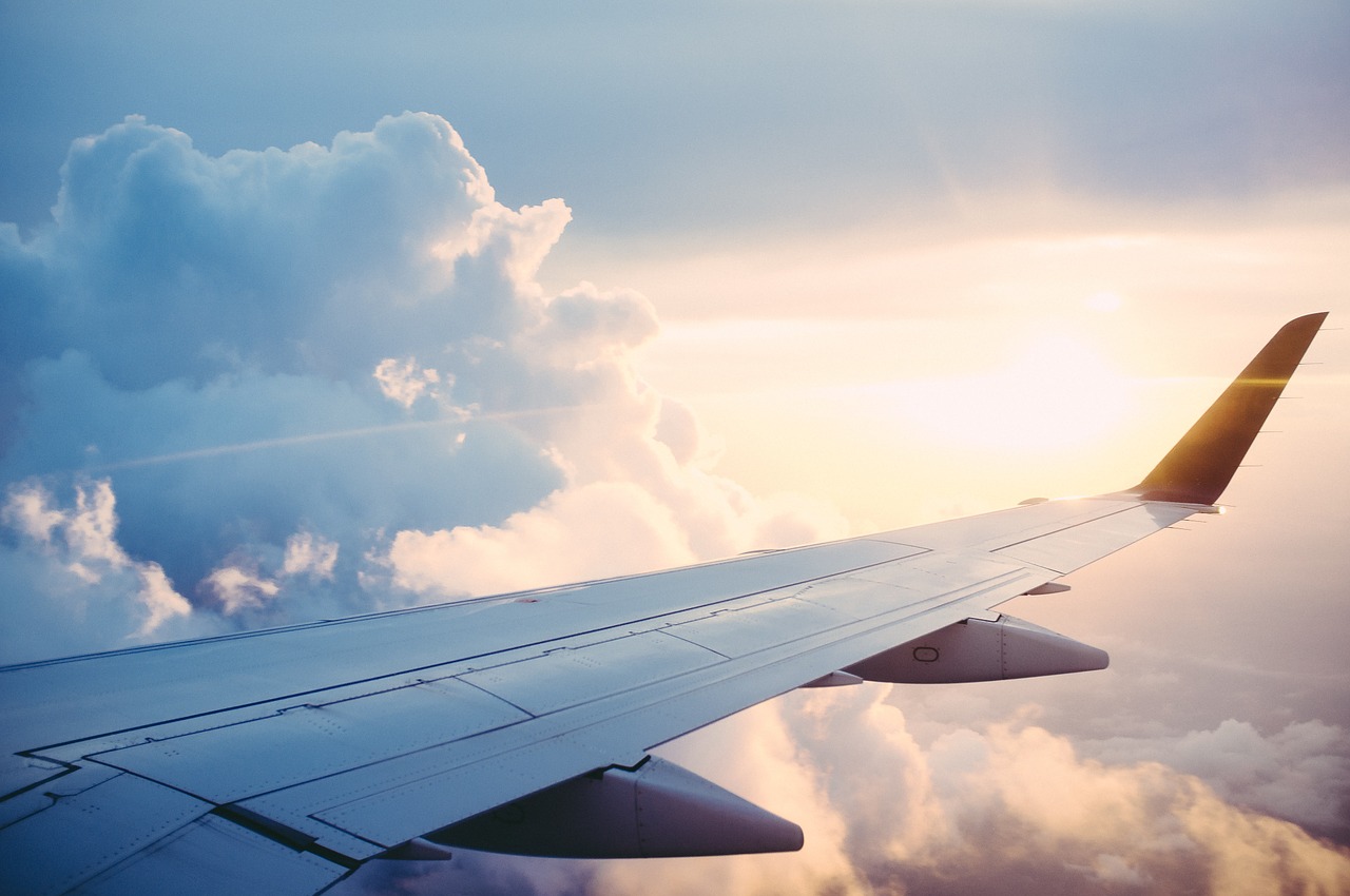 Abmahnung wegen Urheberrechtsverletzung von 2.000 Euro: Harte Landung für Airline-Portal Abmahnung wegen Urheberrechtsverletzung von 2.000 Euro: Harte Landung für Airline-Portal