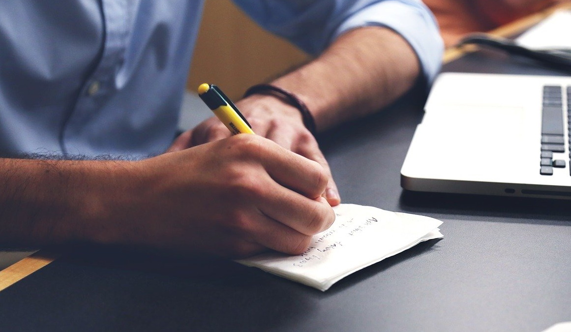 Ghostwriting: Haftung, Rechtslage und ein echter Schadenfall Ghostwriting: Haftung, Rechtslage und ein echter Schadenfall